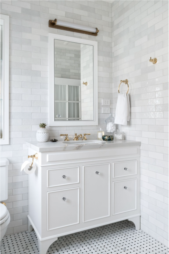 journey-home-gold-metal-finishes-in-bathroom-design-white-traditional-hamptons-style