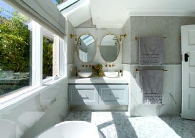 Luxury Reid Bathroom
